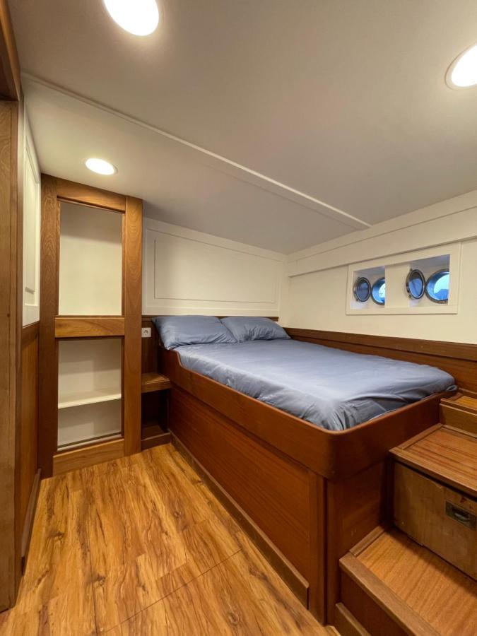 Classic Yacht Yanika Yachting Watersport Ets วิลลาปุตซู ภายนอก รูปภาพ